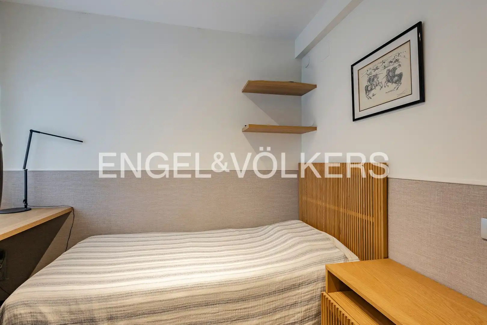 Dormitori de Apartament en venda en Esplugues de Llobregat amb Aire condicionat, Calefacció i Jardí privat