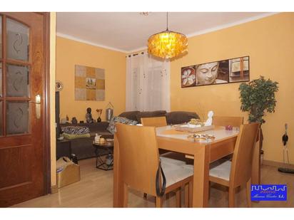 Living room of Flat for sale in L'Hospitalet de Llobregat  with Air Conditioner, Parquet flooring and Balcony