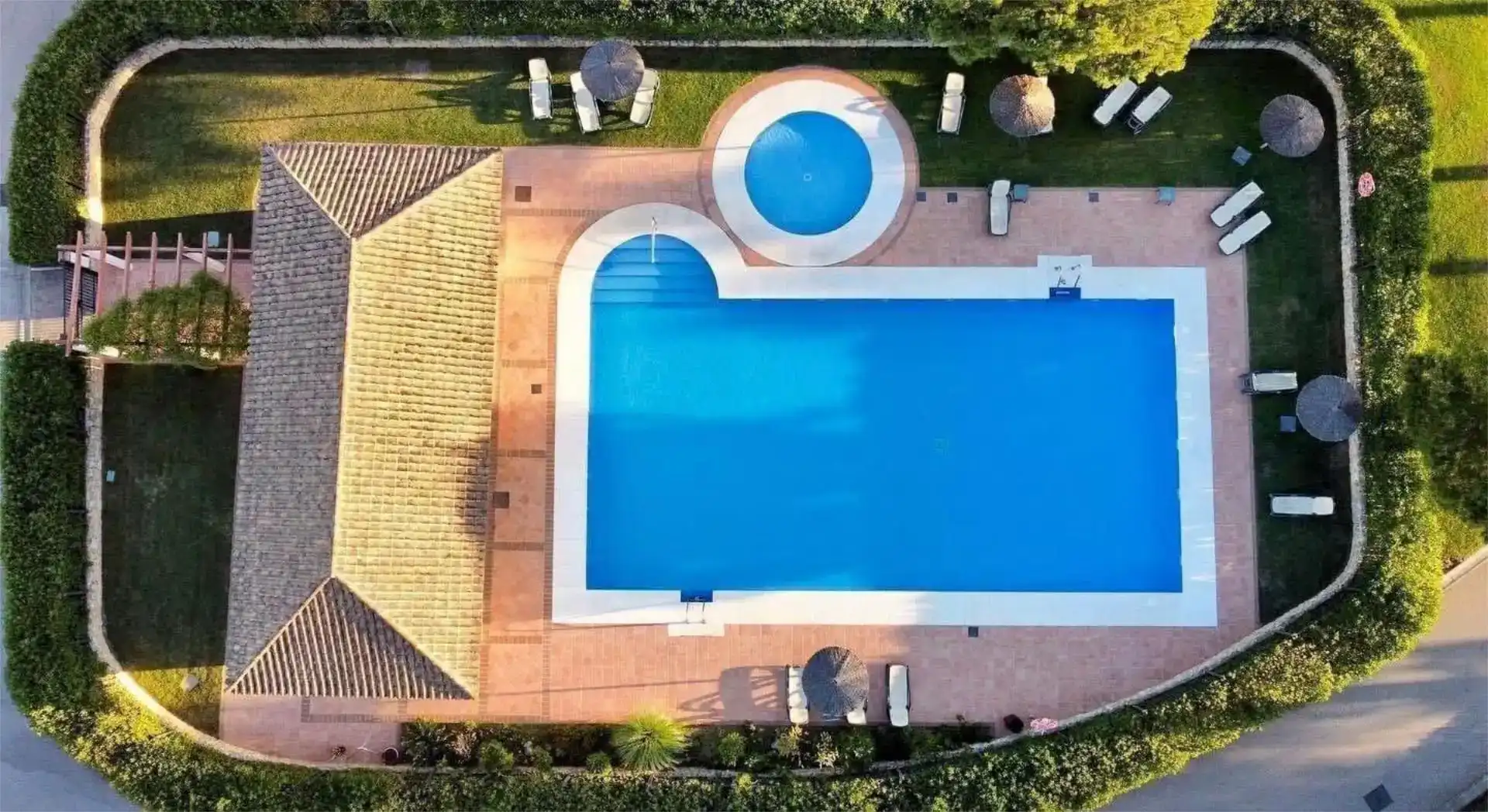 Piscina de Casa adosada en venda en Arcos de la Frontera, Cádiz