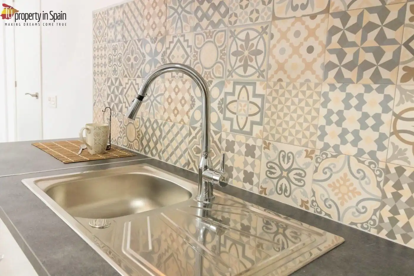 Habitación en Calle CAPITAN RUEDA, Campoamor