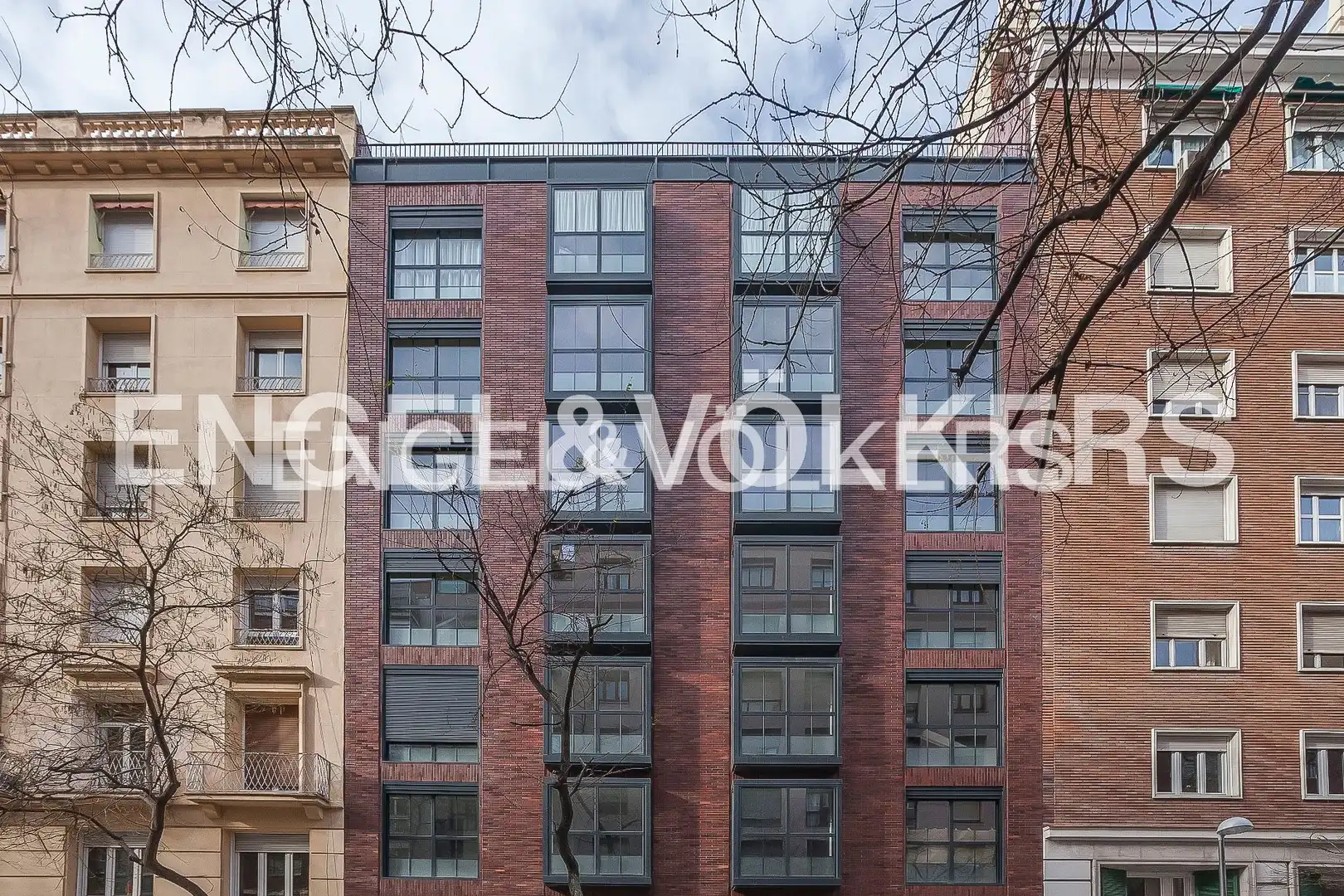 Vista exterior de Piso de alquiler en Madrid con Aire acondicionado, Calefacción y Jardín privado