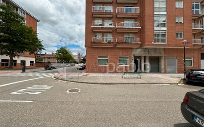 Exterior view of Apartment for sale in Burgos Capital  with Heating, Parquet flooring and Terrace