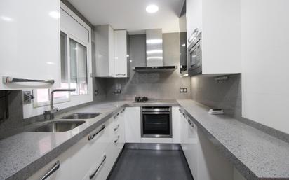 Kitchen of Flat for sale in Sant Sadurní d'Anoia  with Air Conditioner, Heating and Terrace