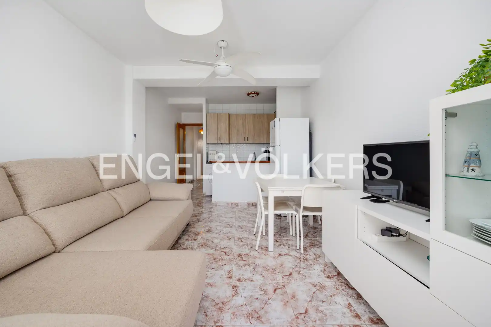 Wohnzimmer von Wohnung zum Verkauf in Torrevieja mit Klimaanlage, Heizung und Terrasse