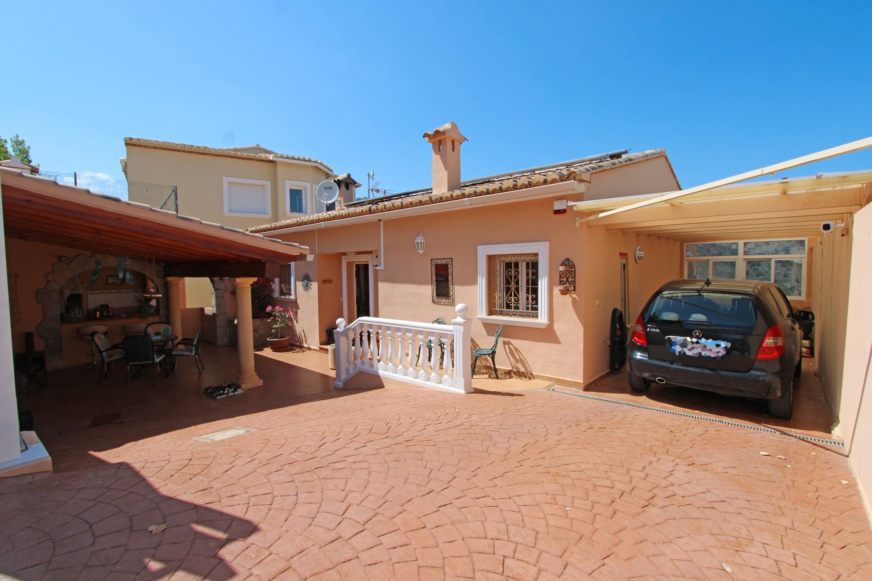 Vista exterior de Casa o xalet en venda en La Vall de Laguar amb Jardí privat, Terrassa i Traster