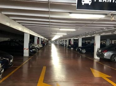 Place de parking individuelle à vendre à Gran Via Ronda Levante 11