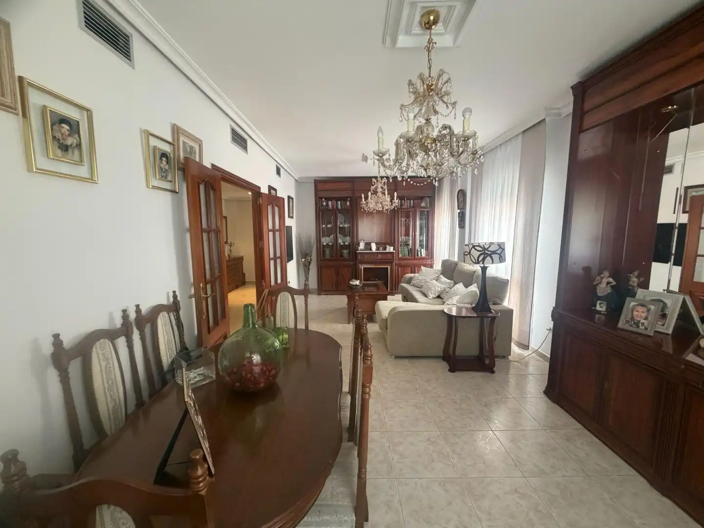 Comedor de Casa adosada en venta en Cáceres con Terraza, Trastero y Amueblado