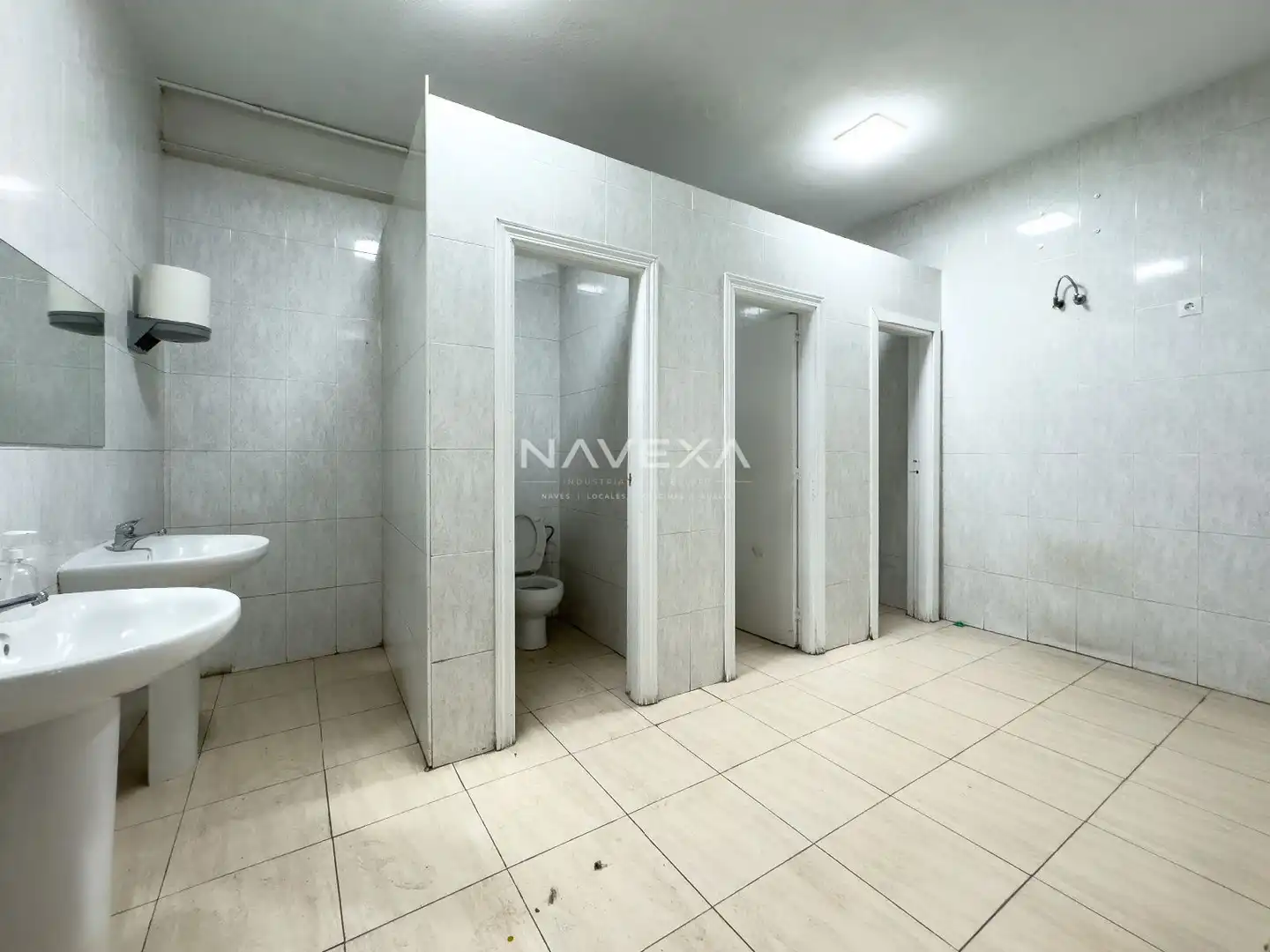 Bathroom of Industrial buildings for rent in Pinto