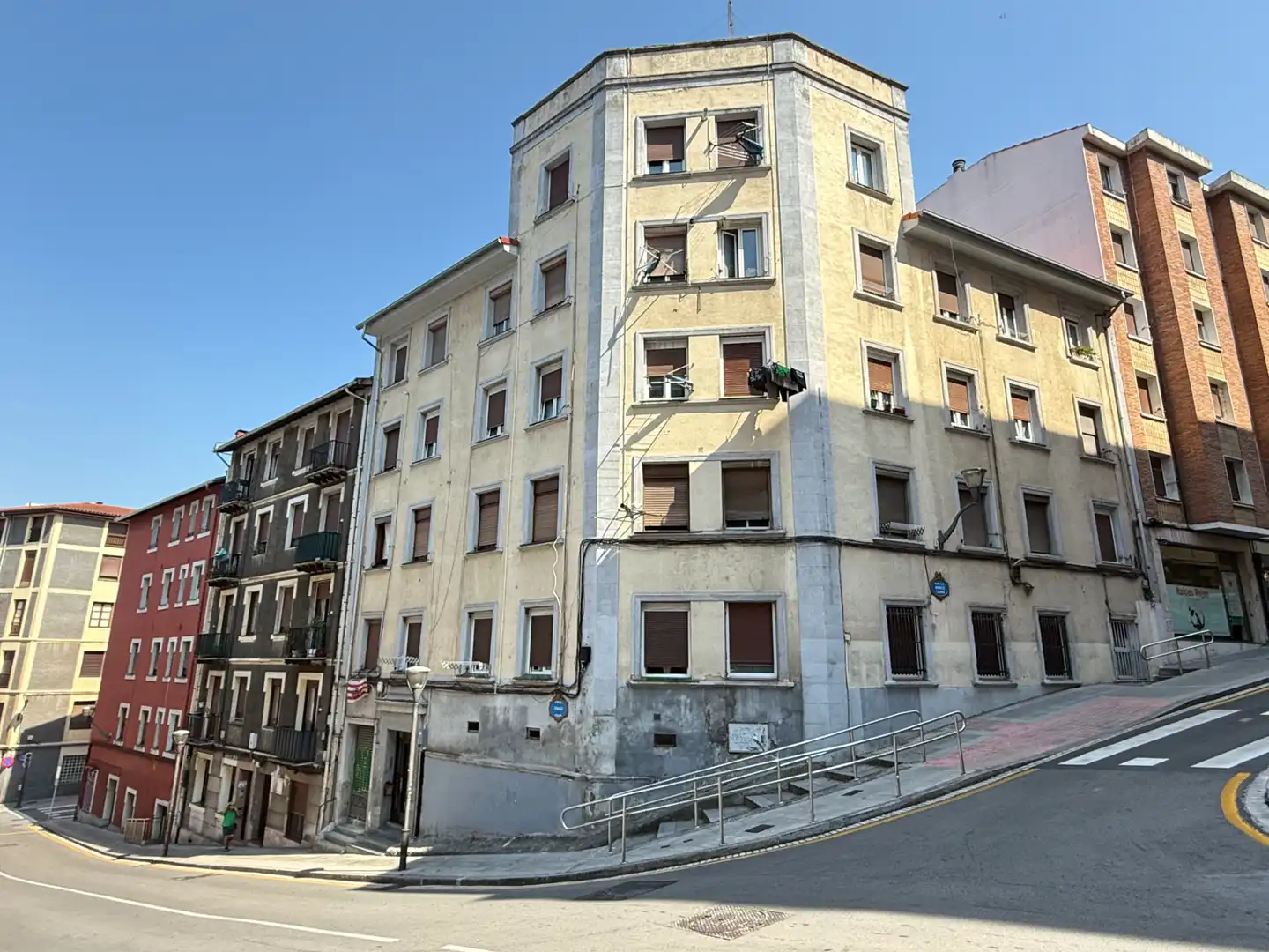 Vista exterior de Piso en venta en Bilbao  con Calefacción y Amueblado