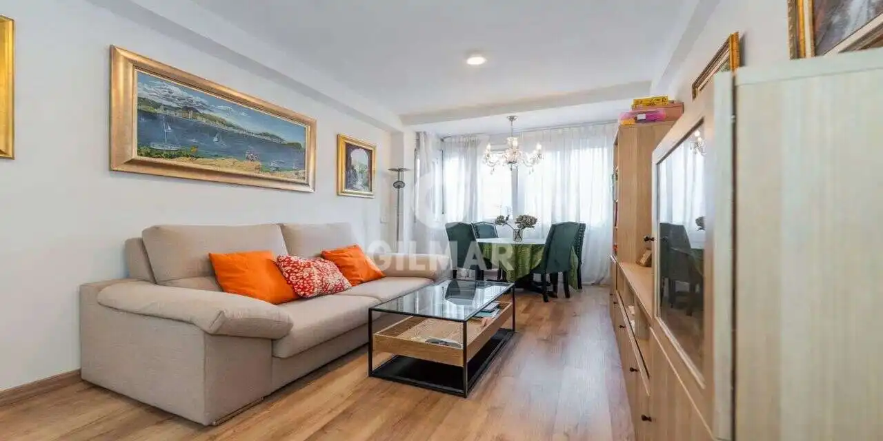 Wohnzimmer von Wohnung zum Verkauf in Madrid mit Heizung