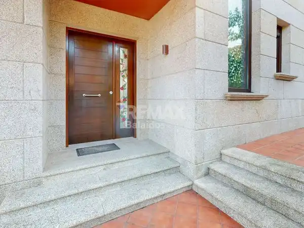 Casa o chalet en venta en Vigo  con Calefacción, Jardín privado y Terraza
