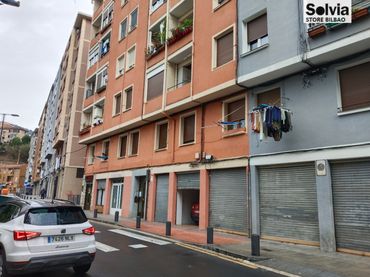 Piso con balcón en venta en Circunvalacion Errepidea 7