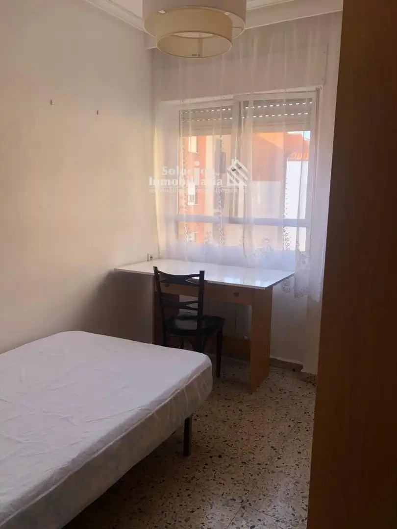 Piso con ascensor en alquiler en San Bernardo - Carmelitas - Campus, imagen 9