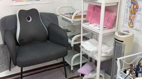 Photo 4 of Premises for transfer in Carrer Dels Sants Just I Pastor, 39, L'Amistat, Valencia Capital