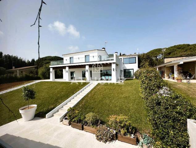 Casa-chalet en Venta en Canafort - El Puntó