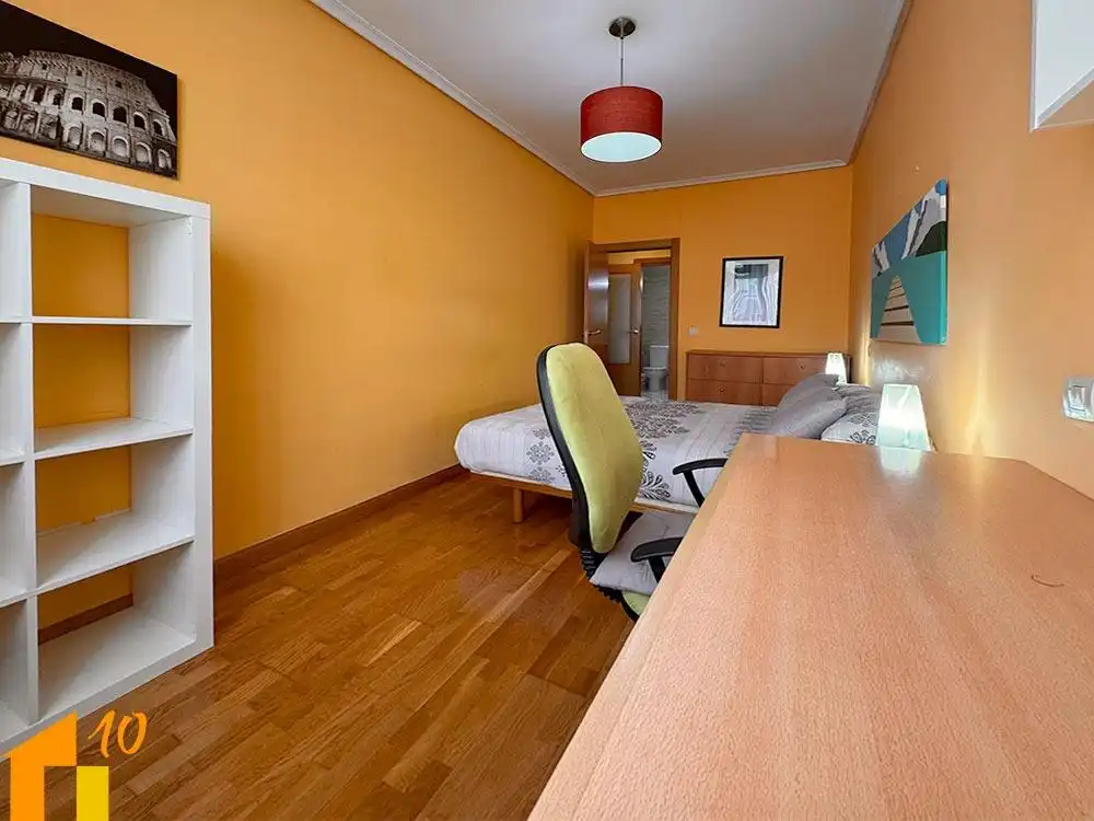 Schlafzimmer von Wohnungen zum Verkauf in Burgos mit Heizung, Abstellraum und Möbliert