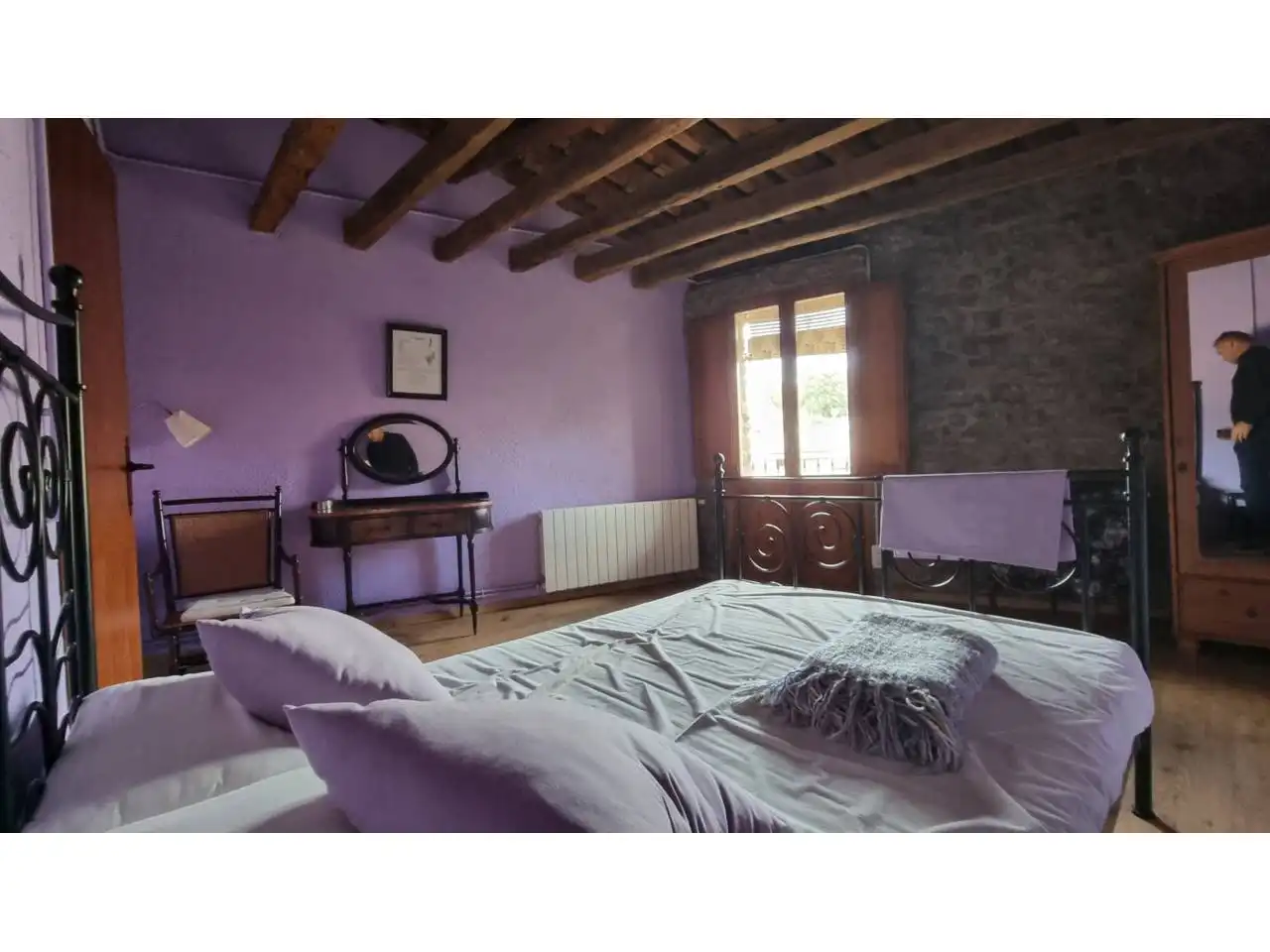 Dormitori de Finca rústica en venda en Alpens, Barcelona