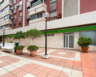 Vista exterior de Local en venda en Las Palmas de Gran Canaria amb Aire condicionat, Moblat i Alarma