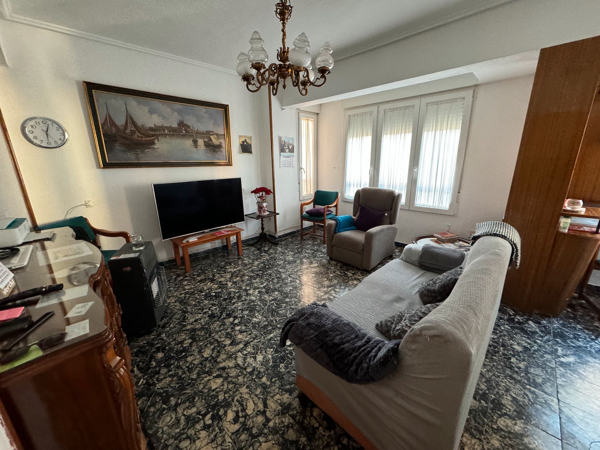Living room of Flat for sale in Villena  with Heating, Furnished and Balcony