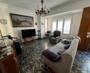 Sala d'estar de Pis en venda en Villena amb Balcó