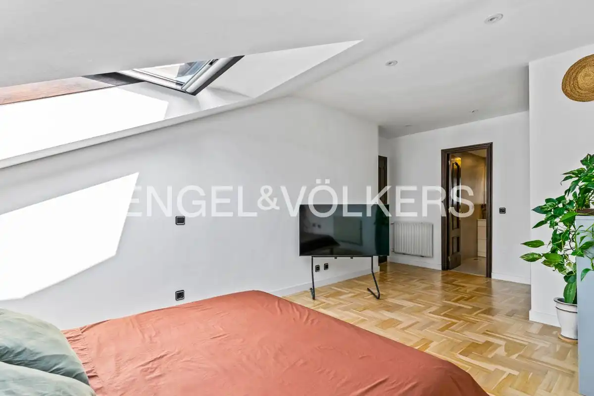 Habitación de Piso en venta en Gijón  con Calefacción y Parquet
