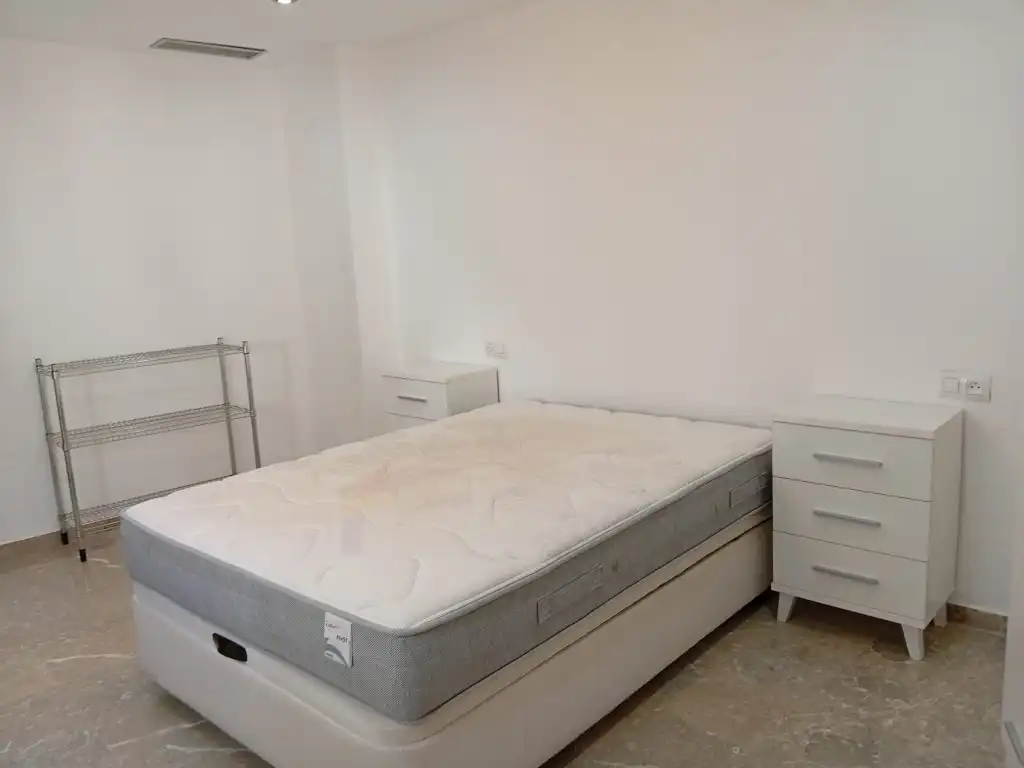 Apartament de lloguer a Calle Torres Naharro, La Estación
