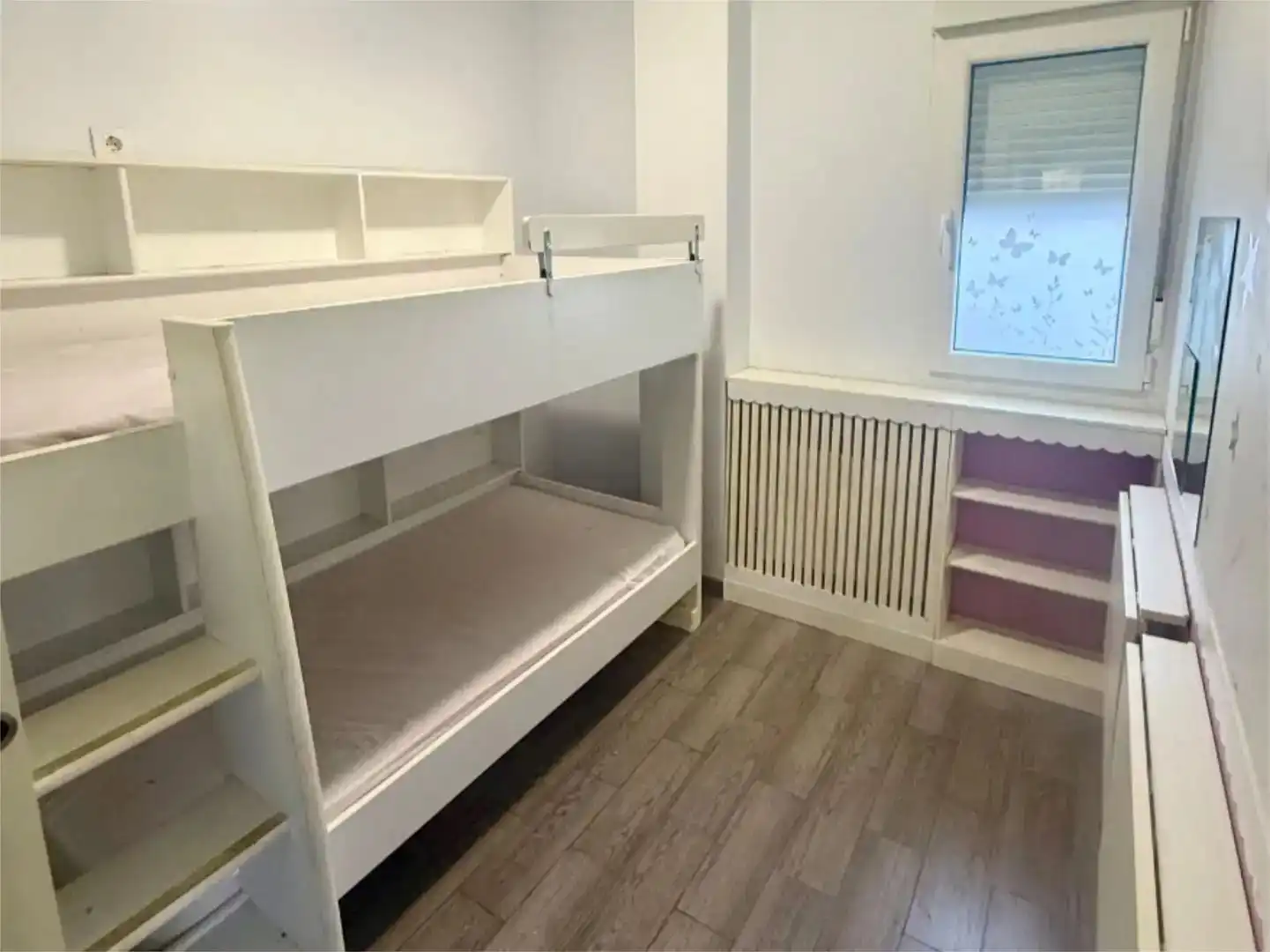 Schlafzimmer von Wohnung zum Verkauf in El Astillero  