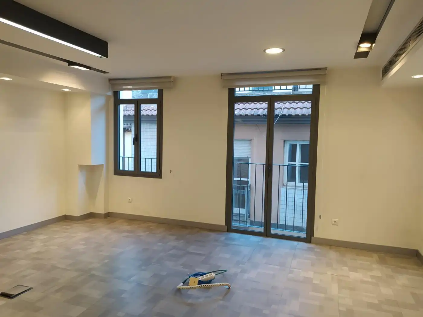 Sala de estar de Oficina de alquiler en Zaragoza