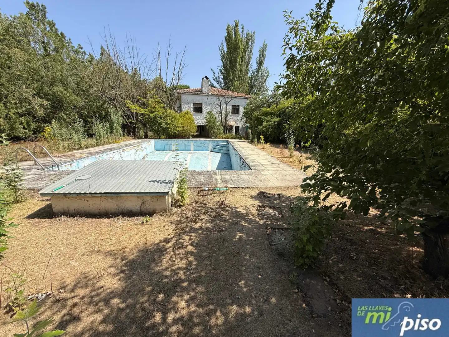 Casa o xalet en venda en Cubillas de Santa Marta amb Jardí privat, Terrassa i Traster