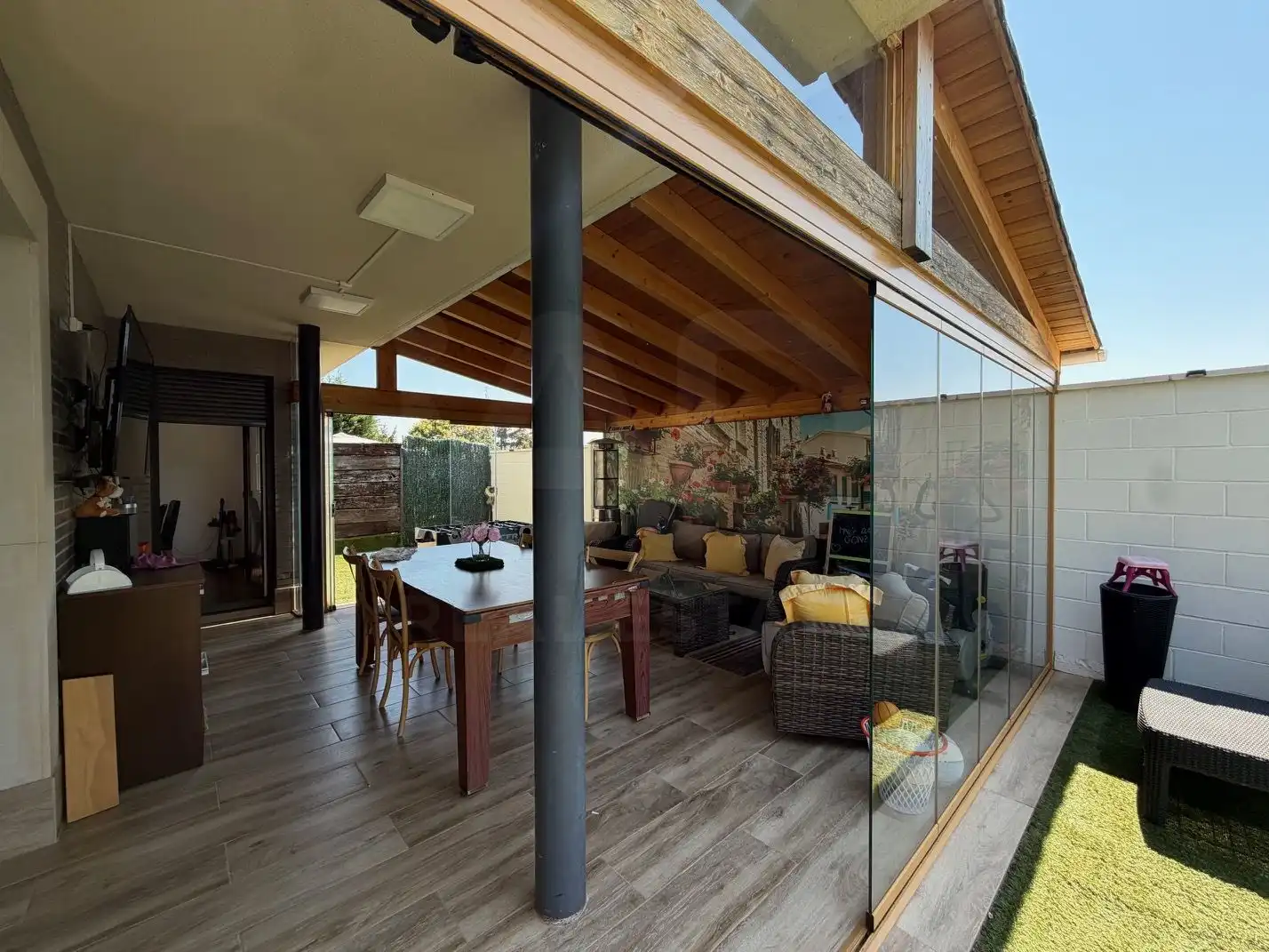 Casa aparellada en venda a Valverde de la Virgen, imagen 4