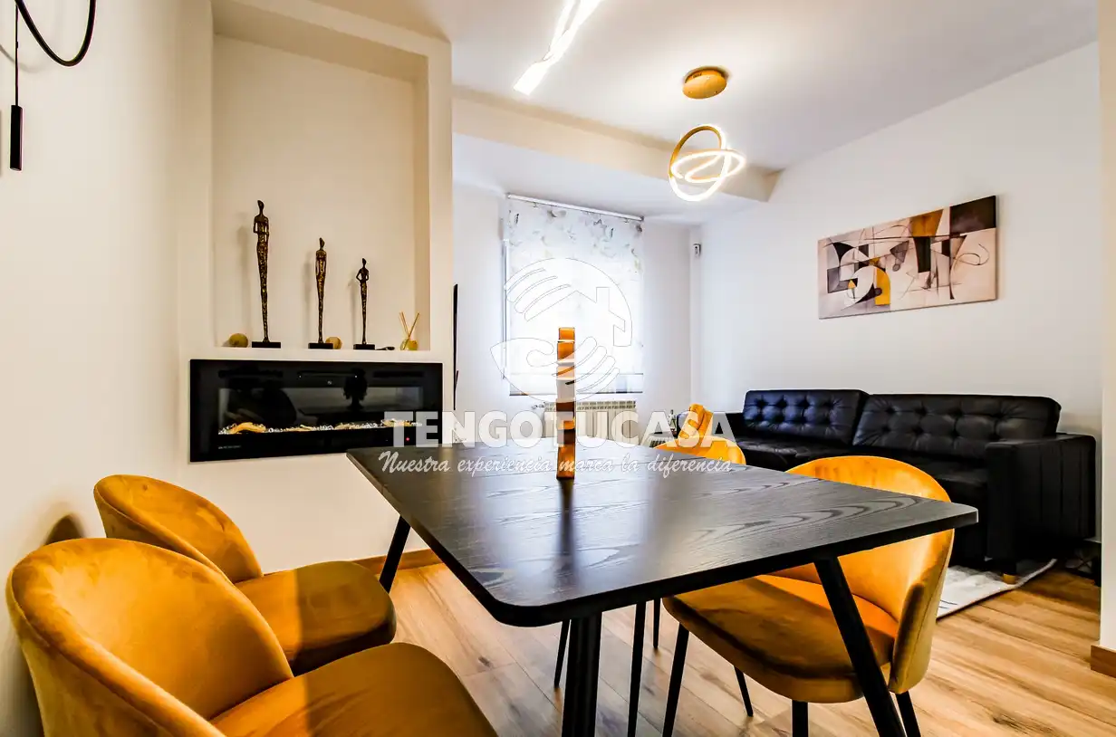 Living room of Flat for rent in Madrid  with Air Conditioner, Heating and Furnished