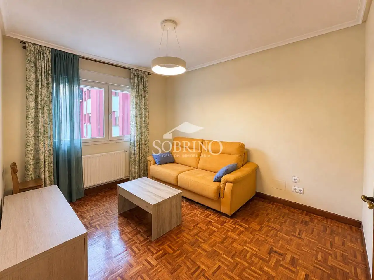 Wohnzimmer von Wohnungen zum Verkauf in Llanes mit Heizung
