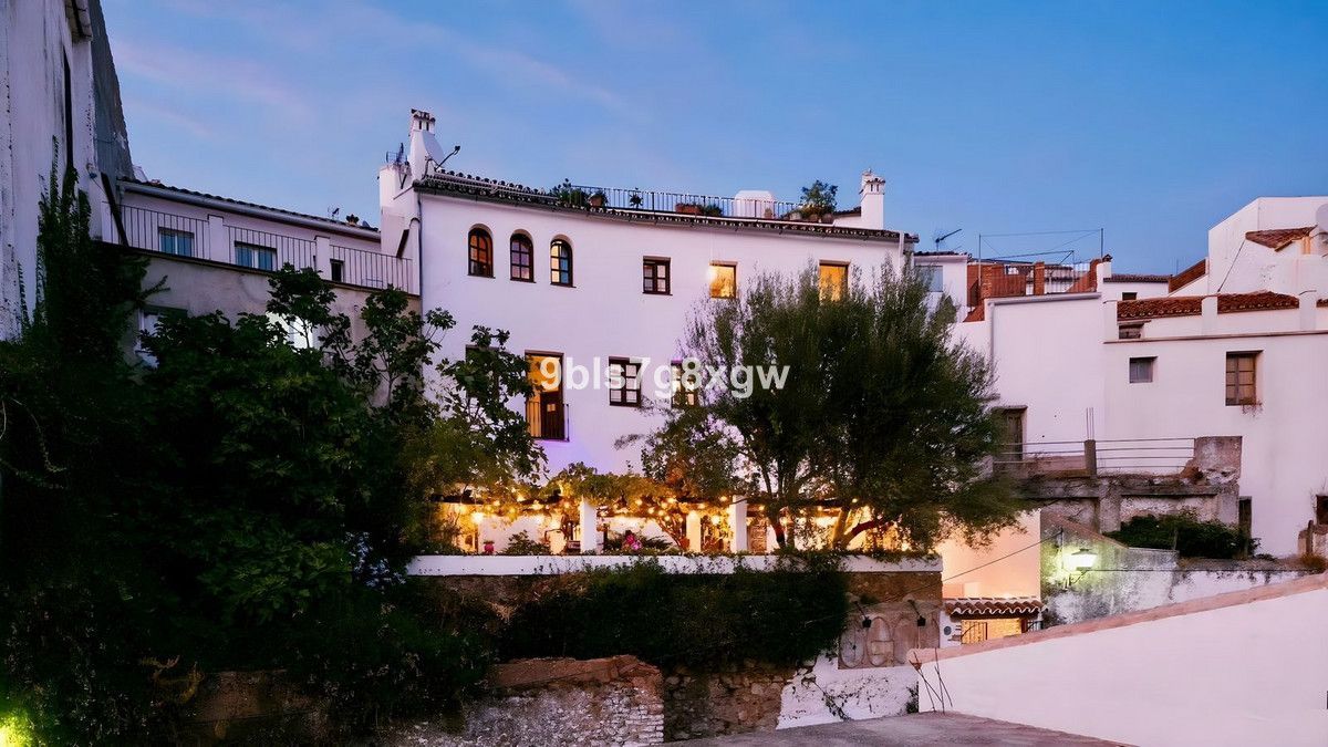 Building for sale in Gaucín