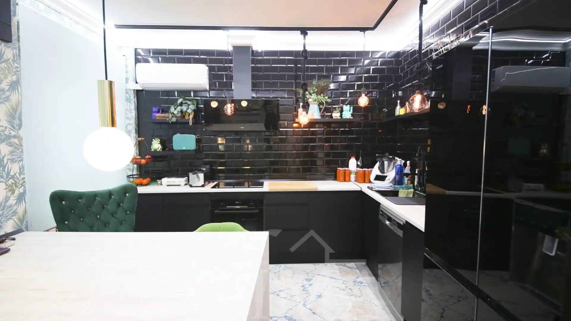 Cocina de Dúplex en venta en Tomelloso con Aire acondicionado, Terraza y Trastero