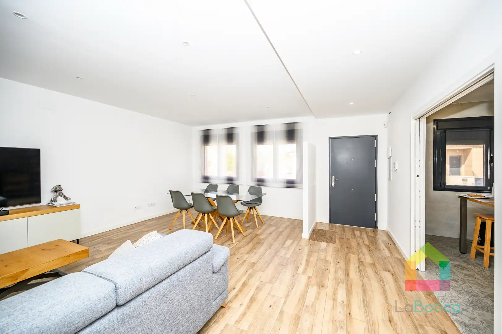 Sala d'estar de Casa o xalet en venda en Olías del Rey amb Aire condicionat, Calefacció i Terrassa