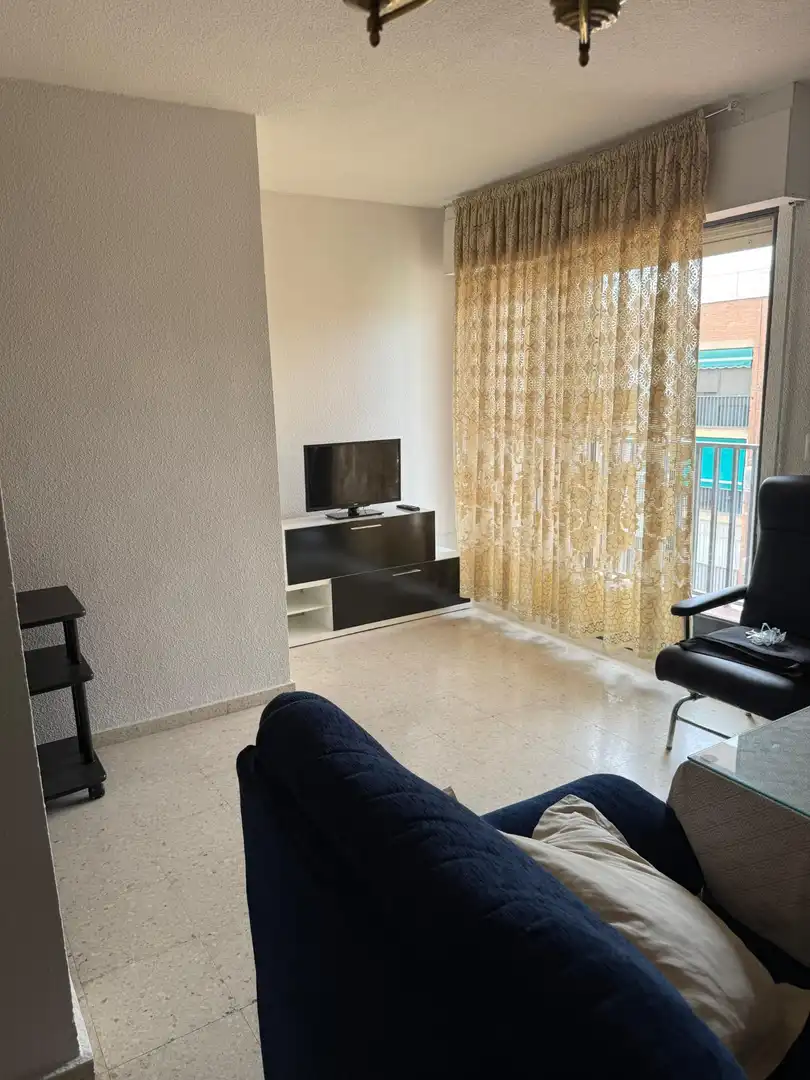 Living room of Flat for share in Granada  with Air Conditioner, Terrace and Furnished