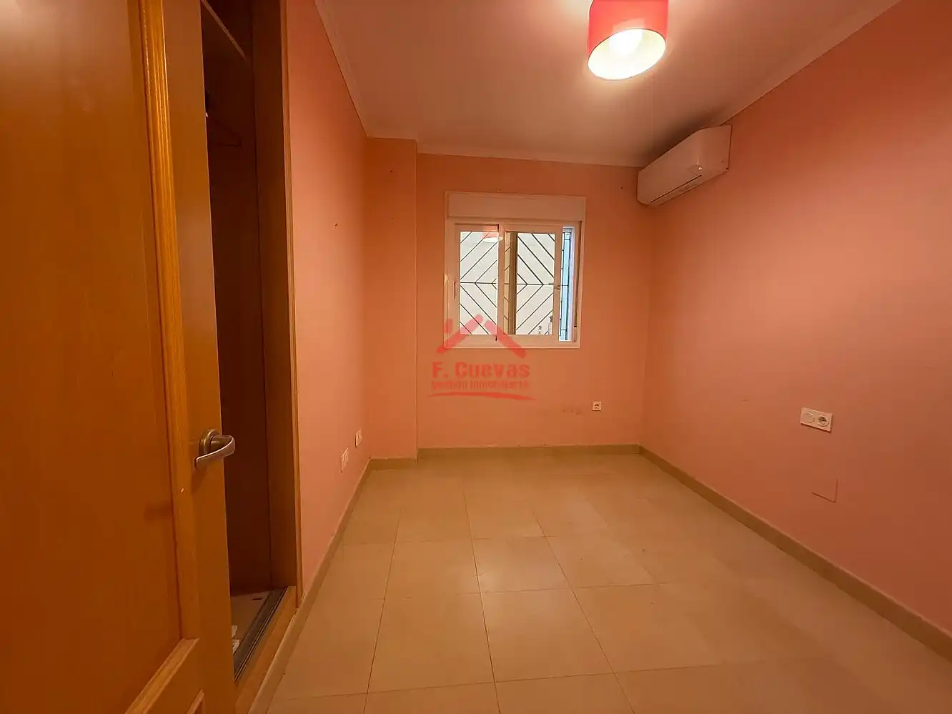 Dormitori de Apartament en venda en Vélez-Málaga amb Aire condicionat, Calefacció i Jardí privat