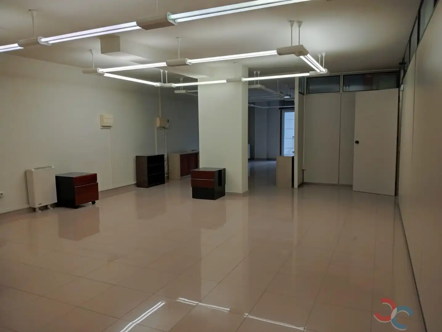 Office for rent in Marín