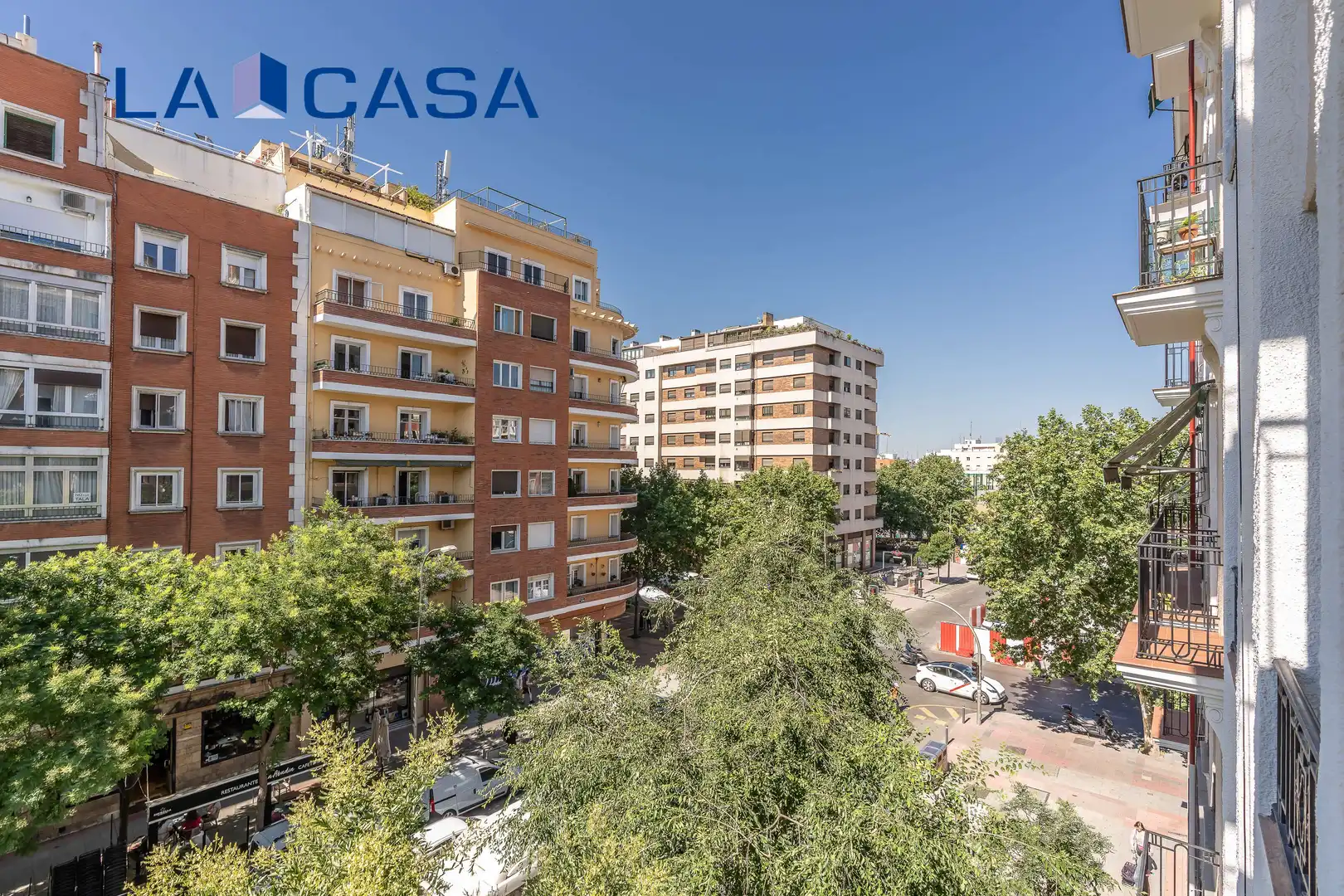 Flat with terrace for sale in Paseo de las Delicias, imagen 3