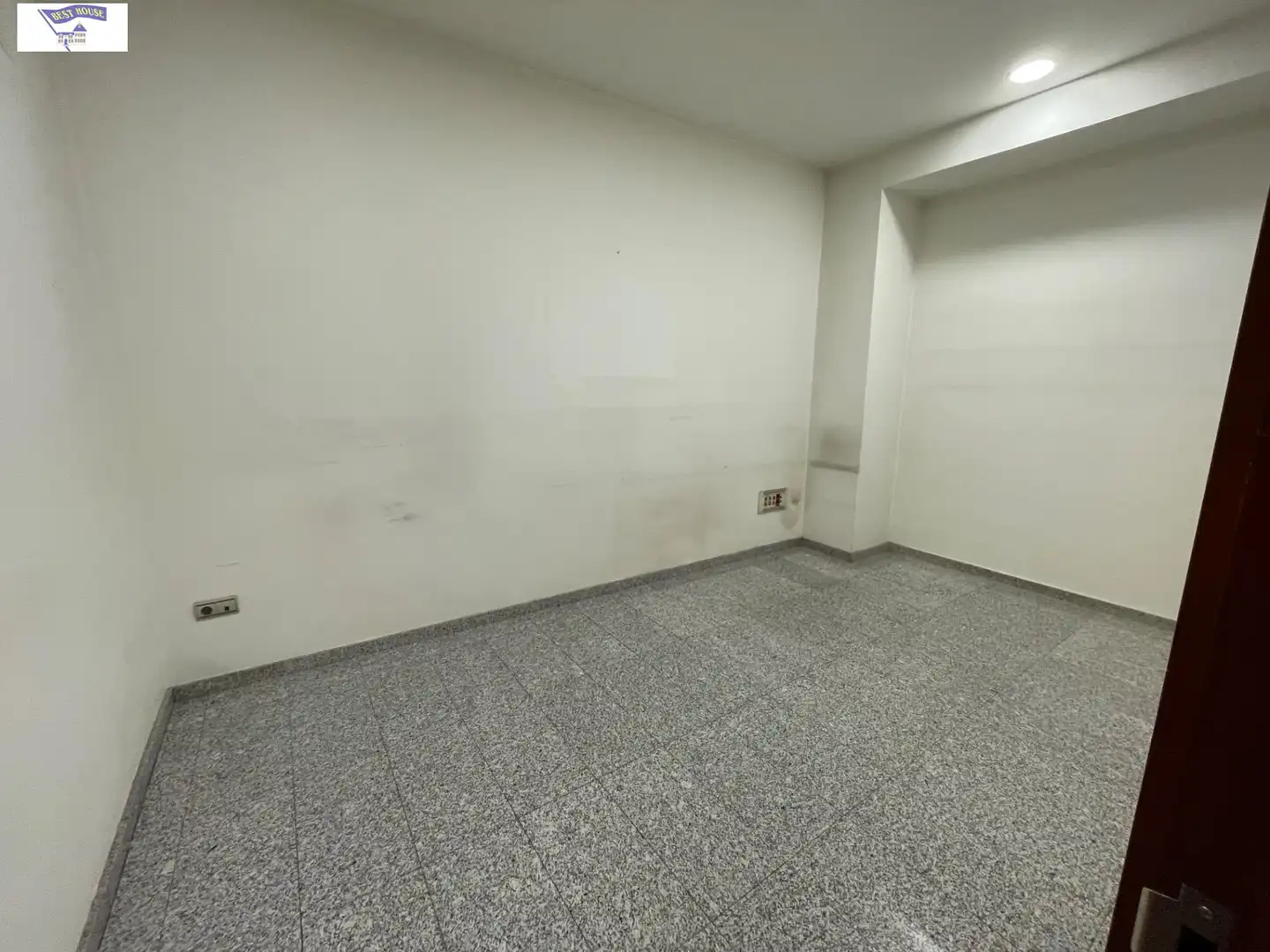 Bureau avec ascenseur à louer à Centro, imagen 21