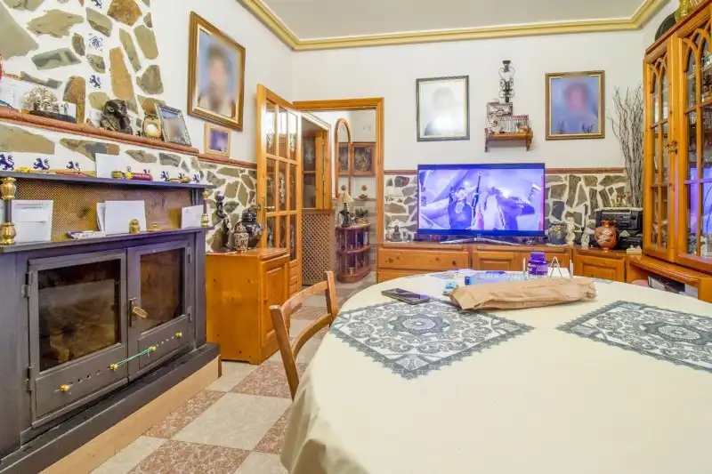 Living room of Houses for sale in Úbeda  with Air Conditioner, Terrace and Storage room