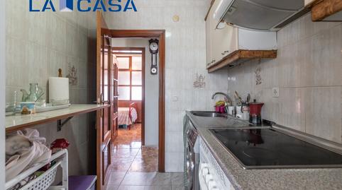 Foto 3 de Piso en venta en Calle San Basilio, Pradolongo,  Madrid Capital