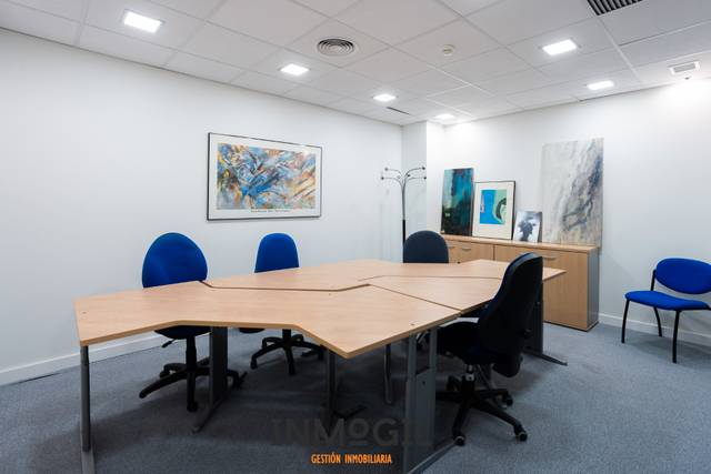 Oficina en Alquiler en Avenida de la Coruña en Marazuela - El Torreón