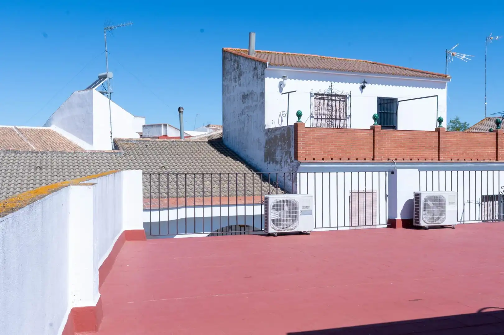 Exterior view of Houses for sale in Carrión de los Céspedes  with Air Conditioner and Heating
