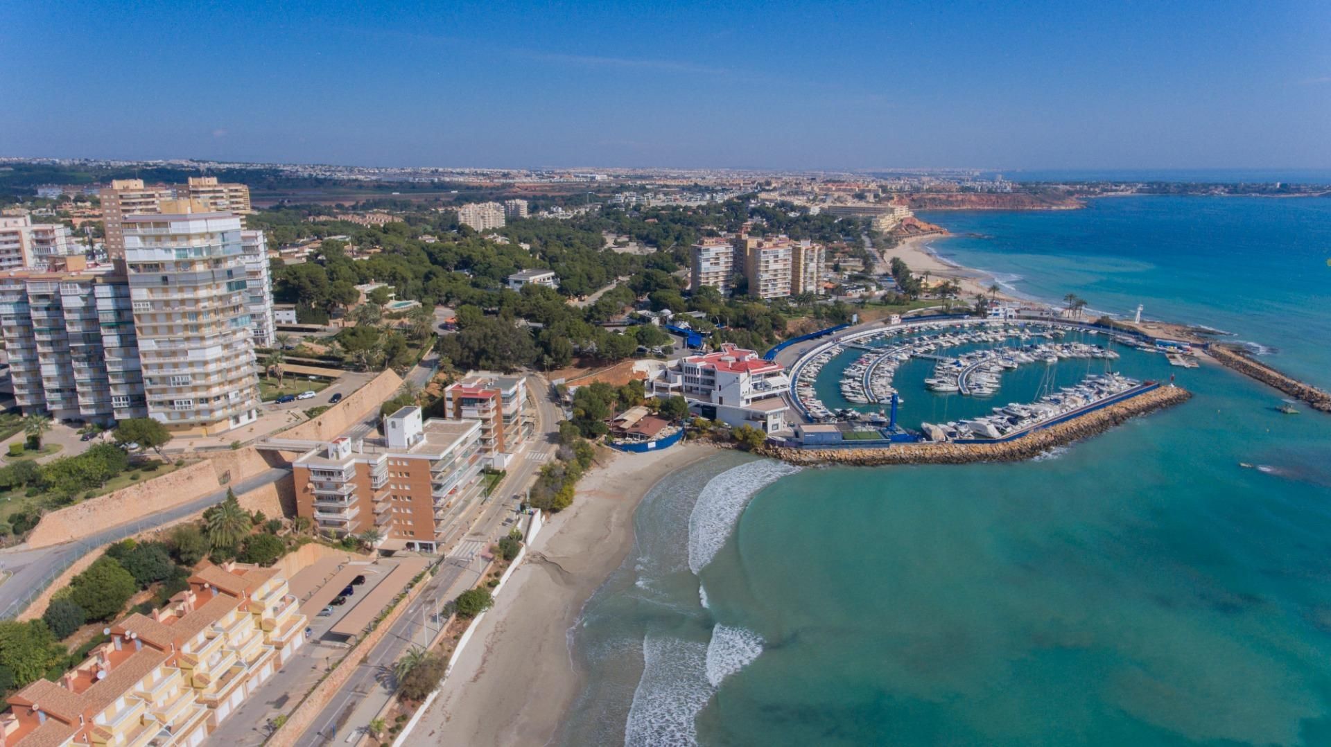 Exterior view of Apartment for sale in Orihuela  with Air Conditioner, Terrace and Storage room