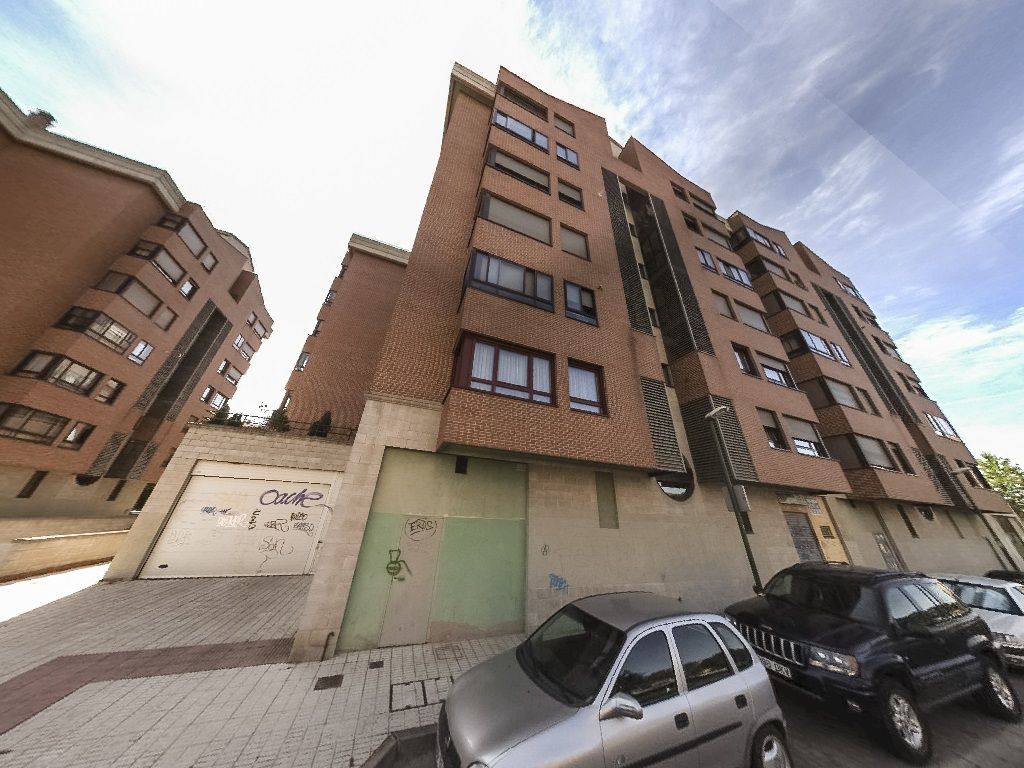 Vista exterior de Pis en venda en Burgos Capital
