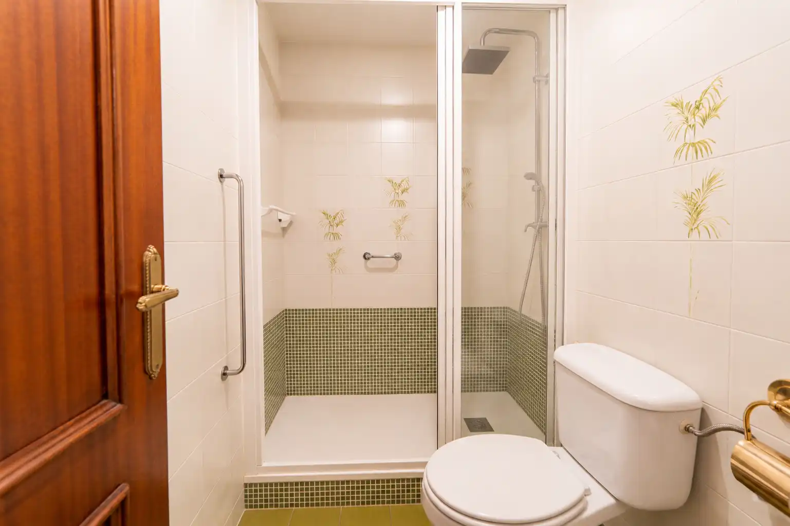 Baño de Planta baja en venta en Torrelodones con Calefacción, Jardín privado y Parquet