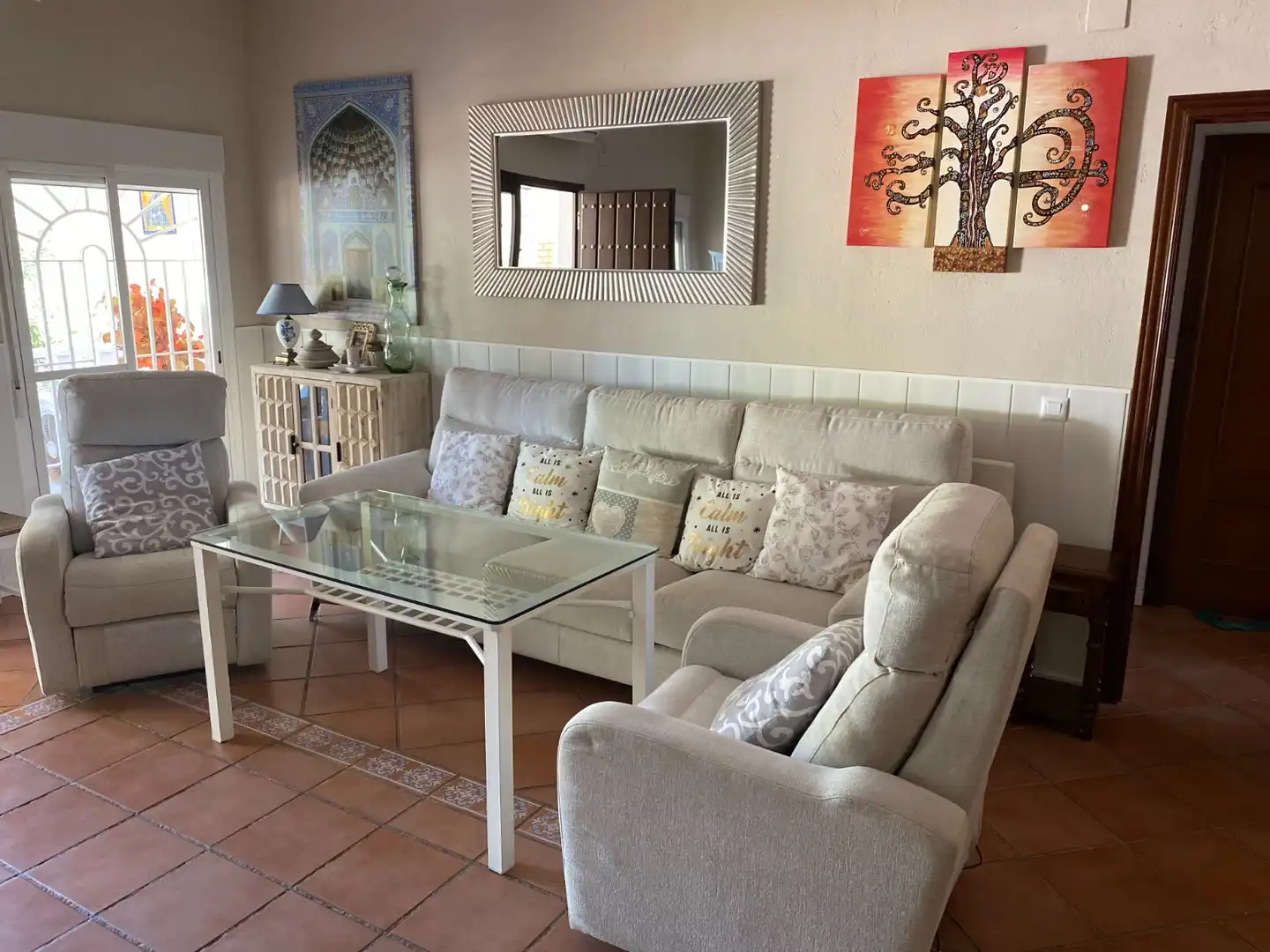 Detached house with pool for sale in La Carlota