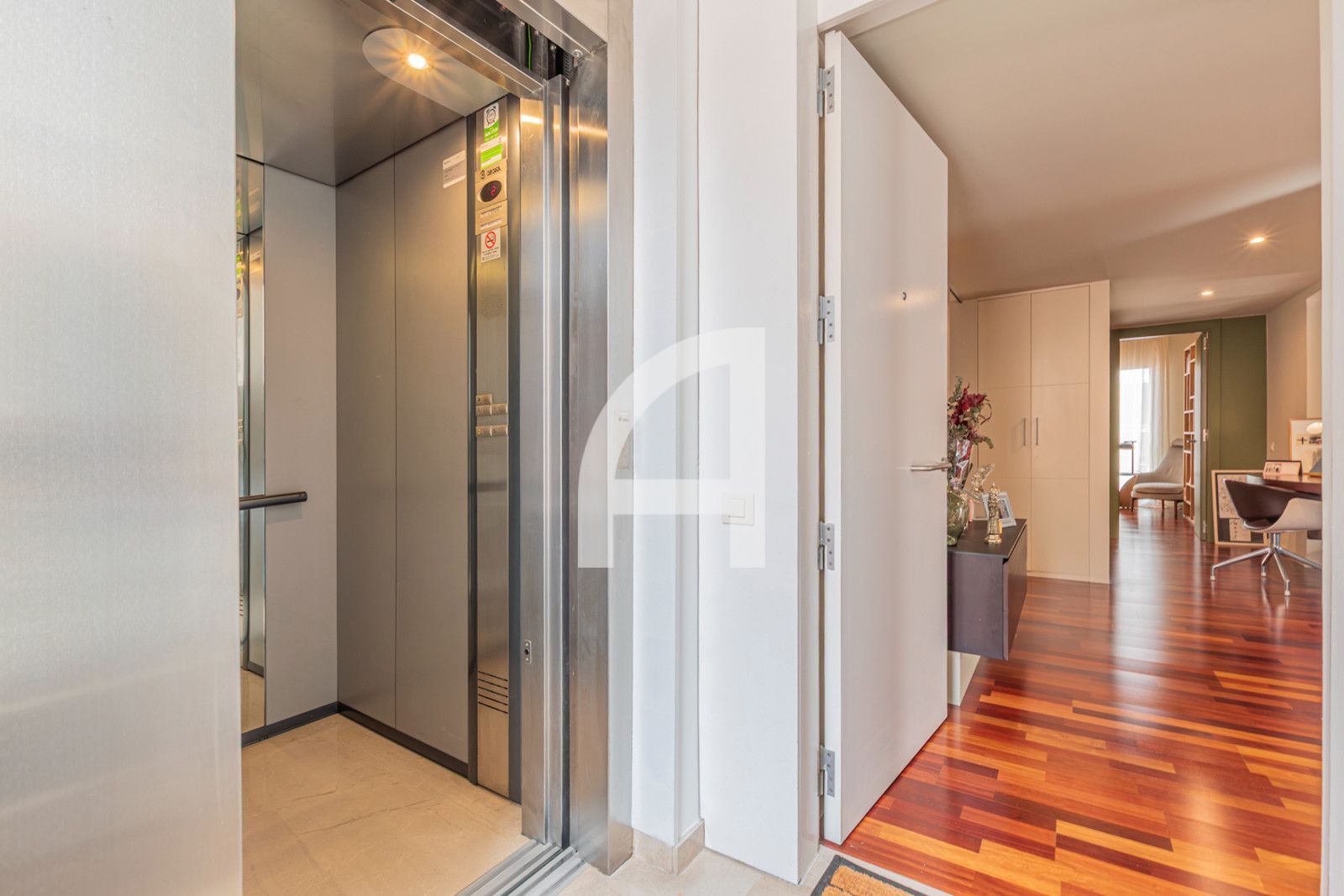 Dúplex en venta en Terrassa con Aire acondicionado, Calefacción y Terraza