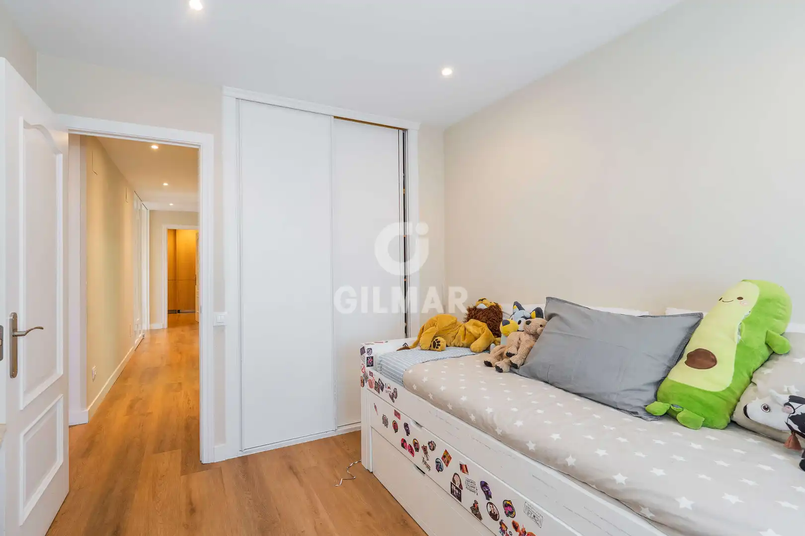 Bedroom of Flat for sale in Madrid  with Heating, Private garden and Swimming Pool